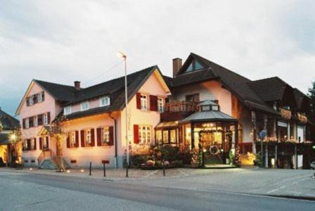 Hotel-Restaurant Adler Lahr  Exteriör bild