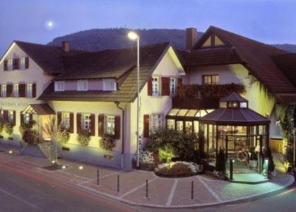 Hotel-Restaurant Adler Lahr  Exteriör bild
