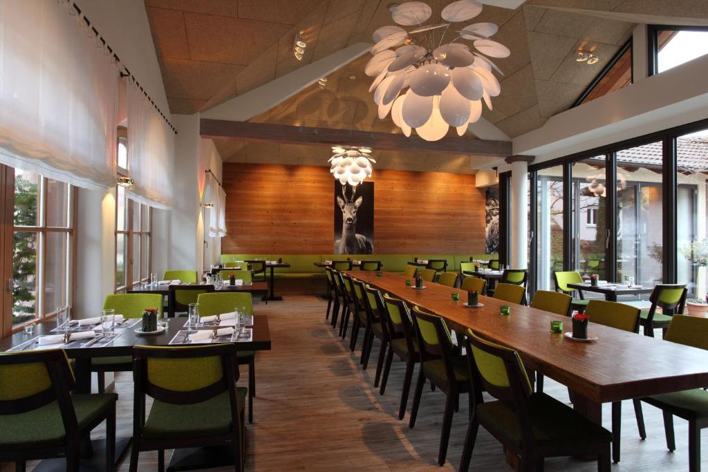 Hotel-Restaurant Adler Lahr  Exteriör bild